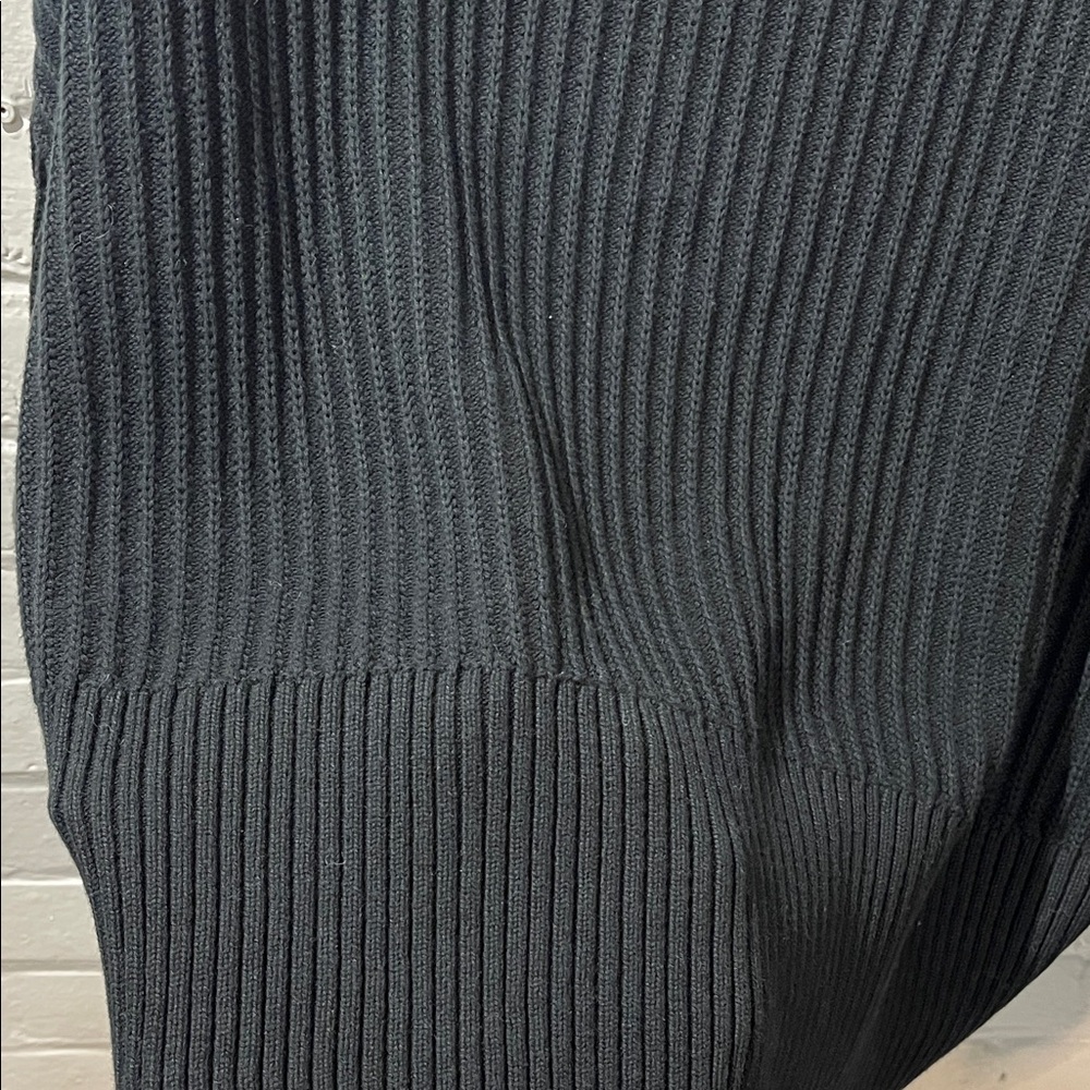 Banana Republic Black Ribbed Women's Sweater - Picture 6 of 6